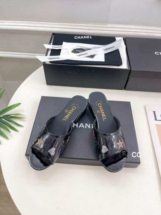 Picture of Chanel Shoes _SKUChanelsz35-40XC05262522